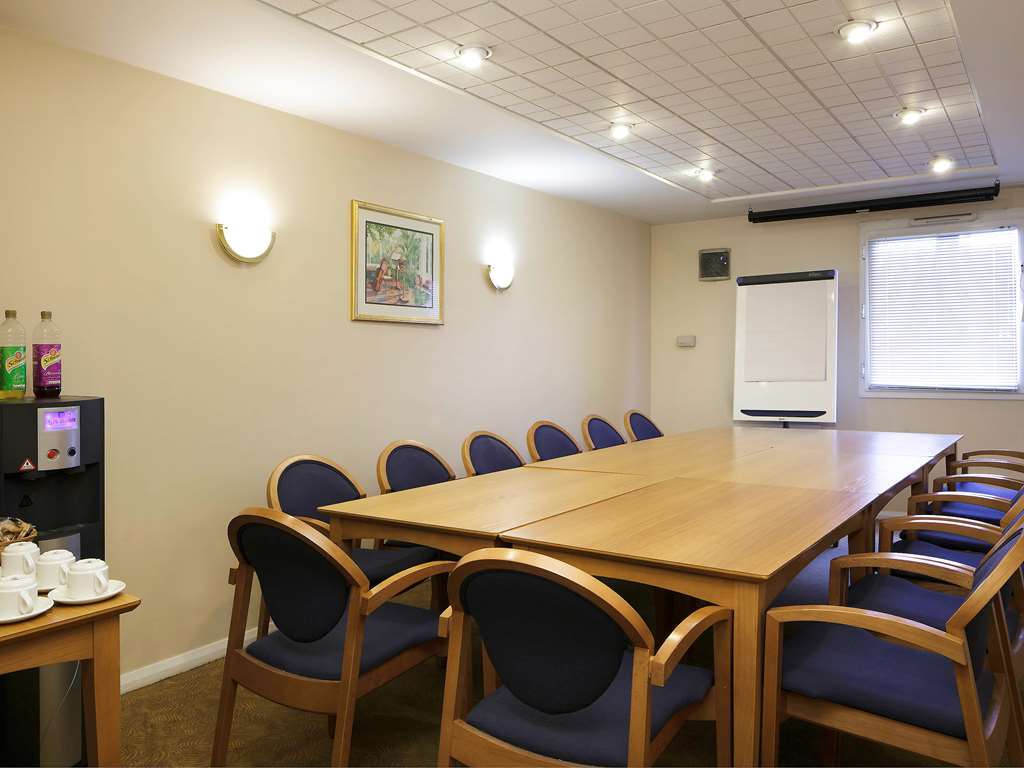 Ibis Cardiff Gate - International Business Park Hotel Facilities photo