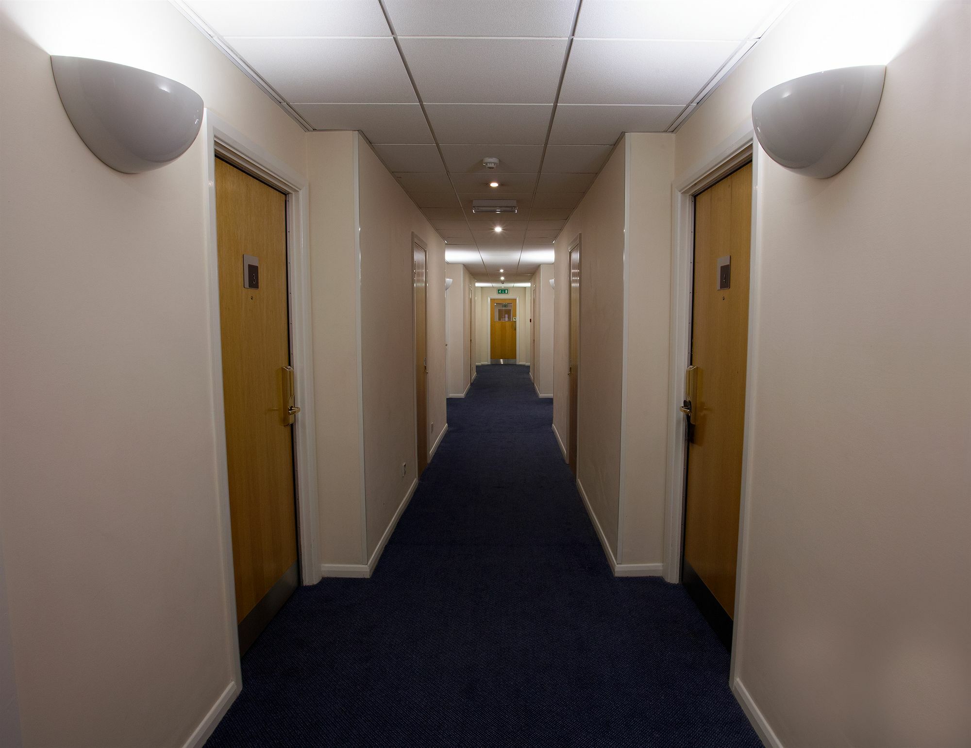 Ibis Cardiff Gate - International Business Park Hotel Exterior photo